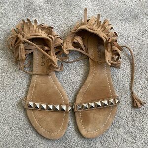 OndadeMar Brown Faux Suede Leather Fringe Studded Tassel Sandals EUC Size 37